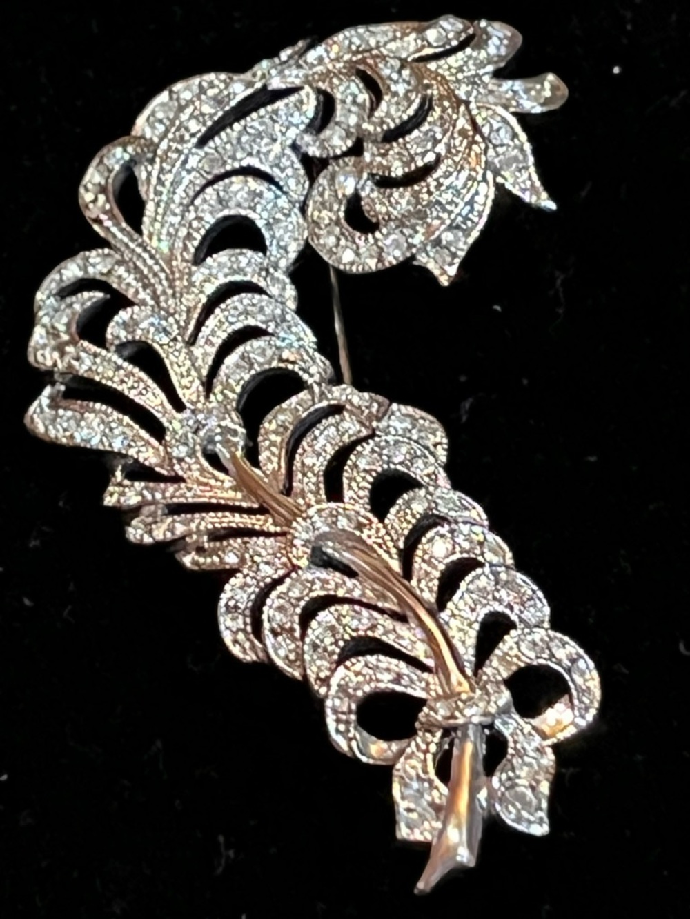 Vintage AJ American Jewelry Co Silver Tone Feather Plume Brooch Pin